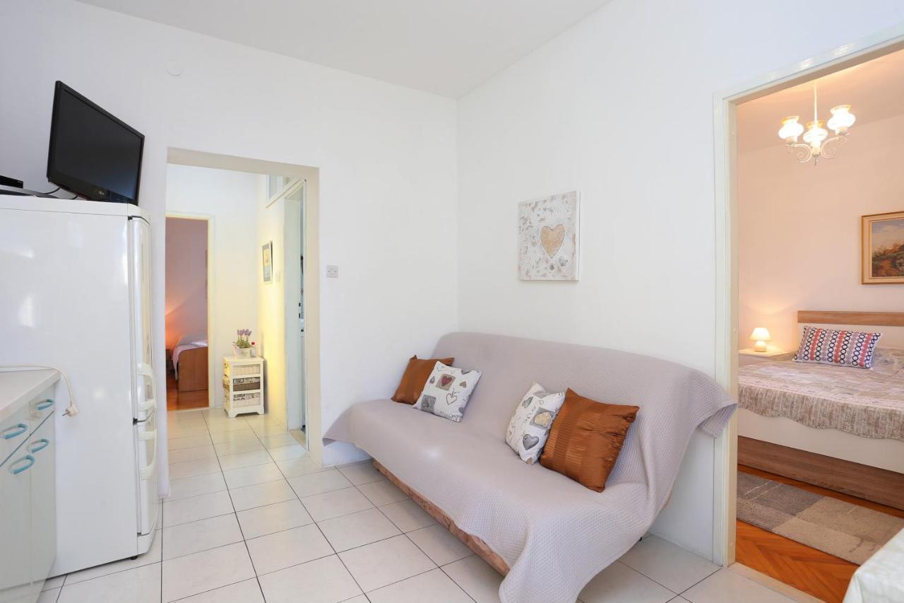 Apartments By The Sea Seget Donji, Trogir - 2029 Eksteriør bilde