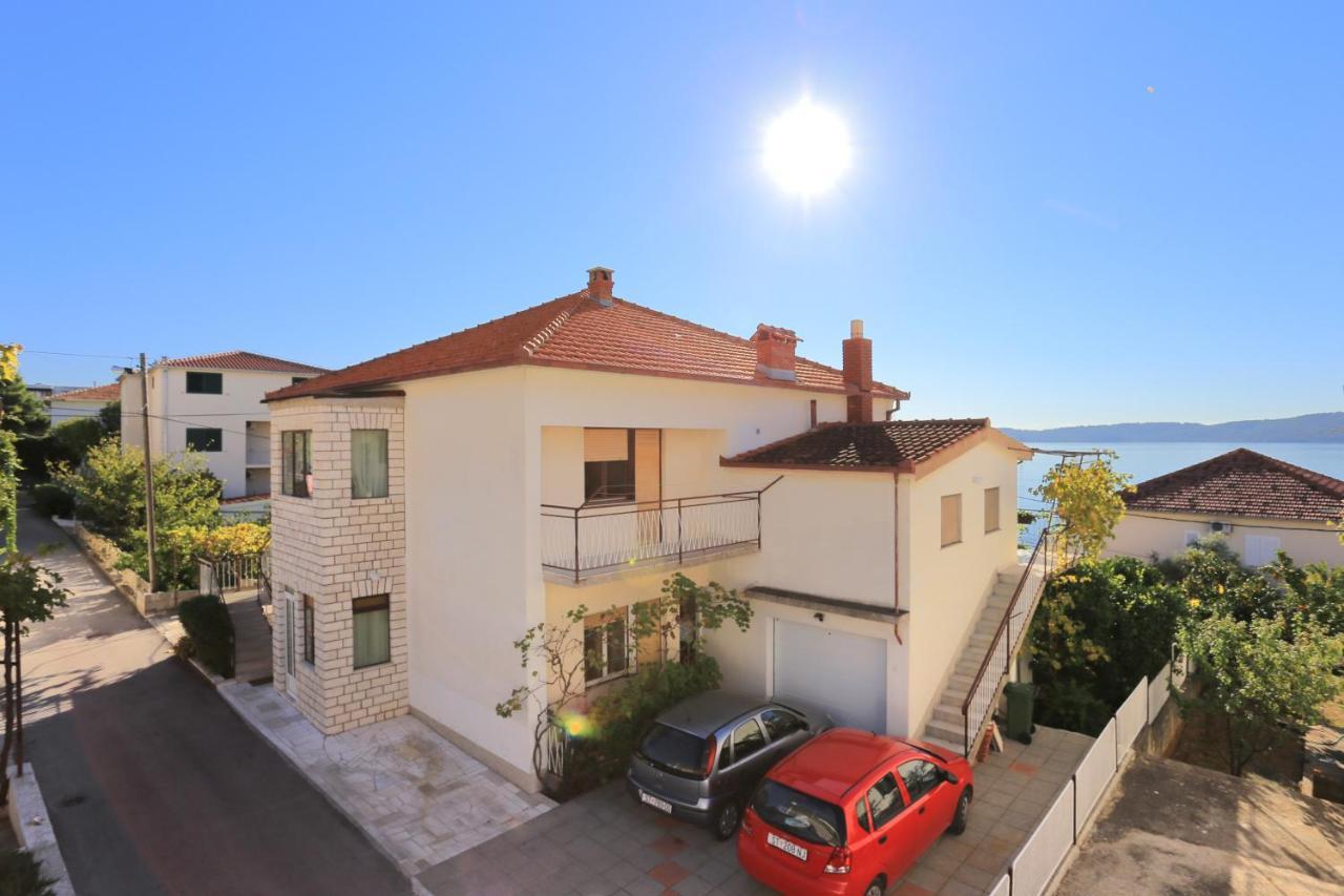 Apartments By The Sea Seget Donji, Trogir - 2029 Eksteriør bilde