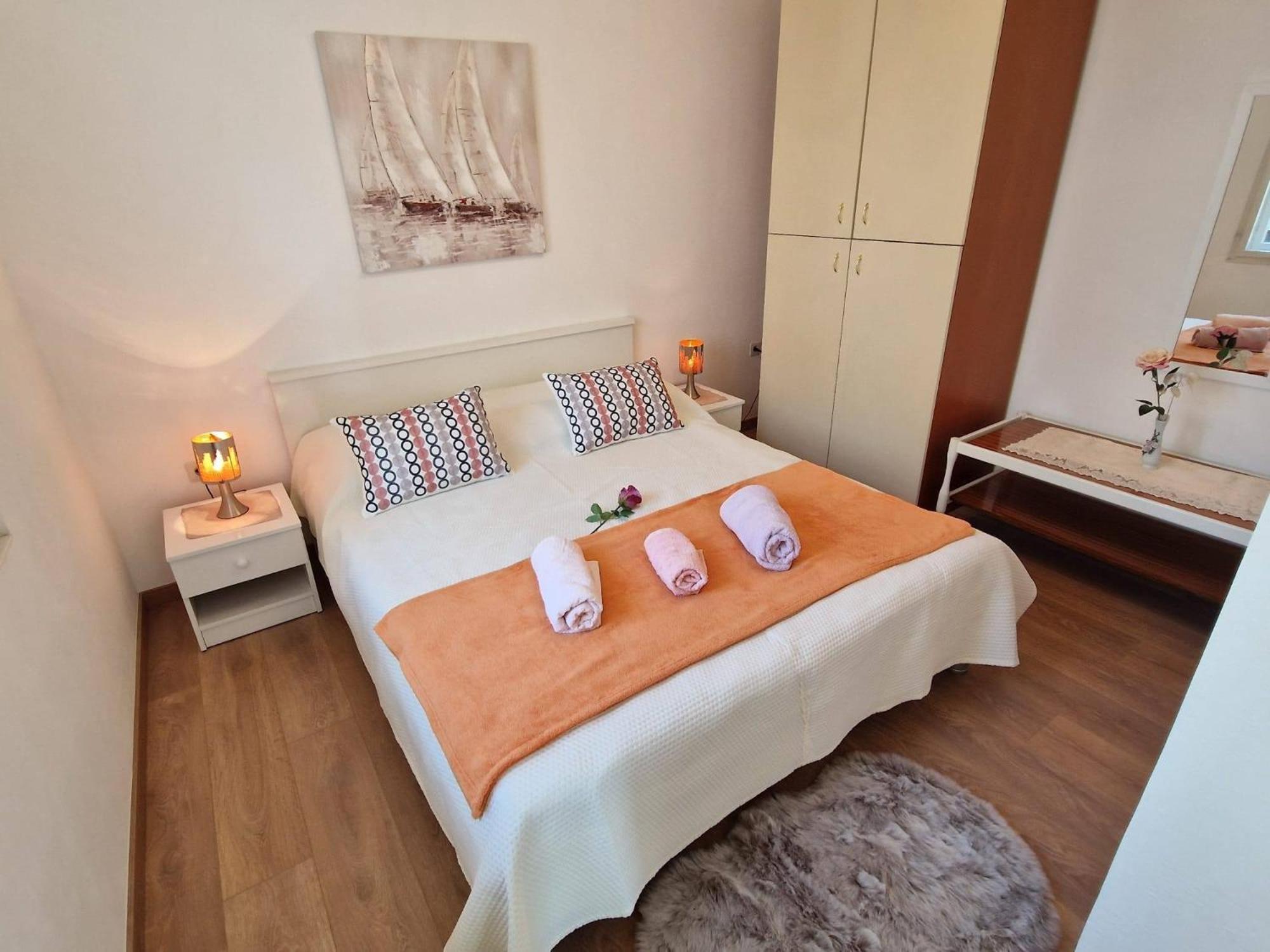 Apartments By The Sea Seget Donji, Trogir - 2029 Eksteriør bilde